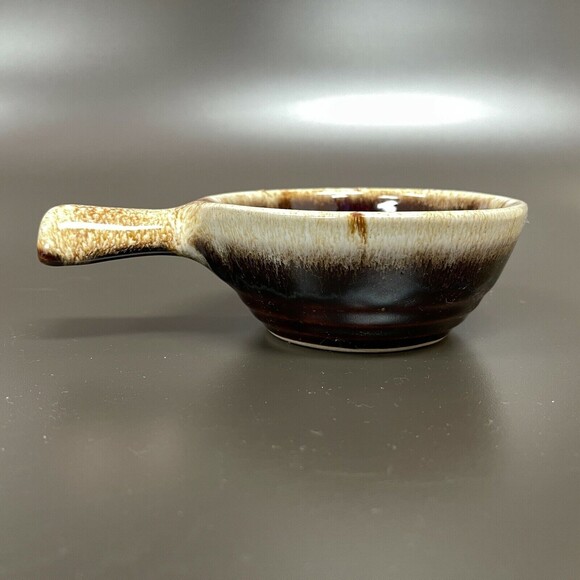Monmouth Maple Leaf Brown Pottery Drip Glaze Handled Soup Bowl USA - Picture 3 of 7